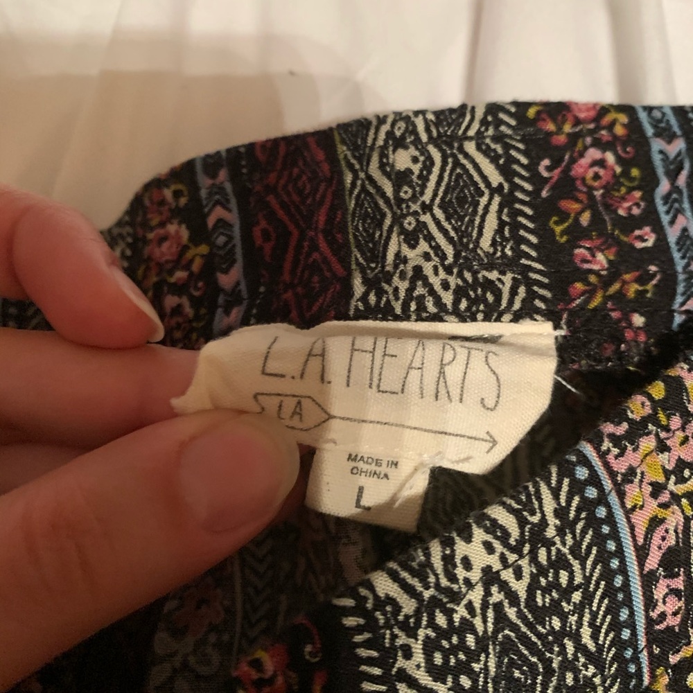 Cuffed trendy patterned pants - Picture 2 of 3